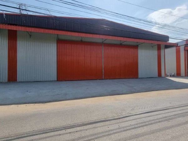 ให้เช่าโรงงานโกดังอยู่บริเวณซอยโพธิ์แก้ว 3 เข้าซอยเพียง 100 ม. เข้าออกซอยโยธินพัฒนา 3 เลียบด่วนรามอินทรา ถนนนวมินทร์ โกดังคลังสินค้าสร้างใหม่ ขนาด 285 ตรม. บนพื้นที่ 100 ตรว. หน้ากว้าง 14 เมตร ลึก 20 เมตร